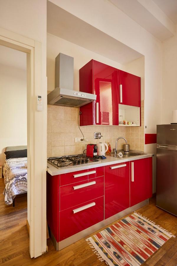 Silent And Cosy Apartment Free Netflix And Disney Plus ボローニャ エクステリア 写真